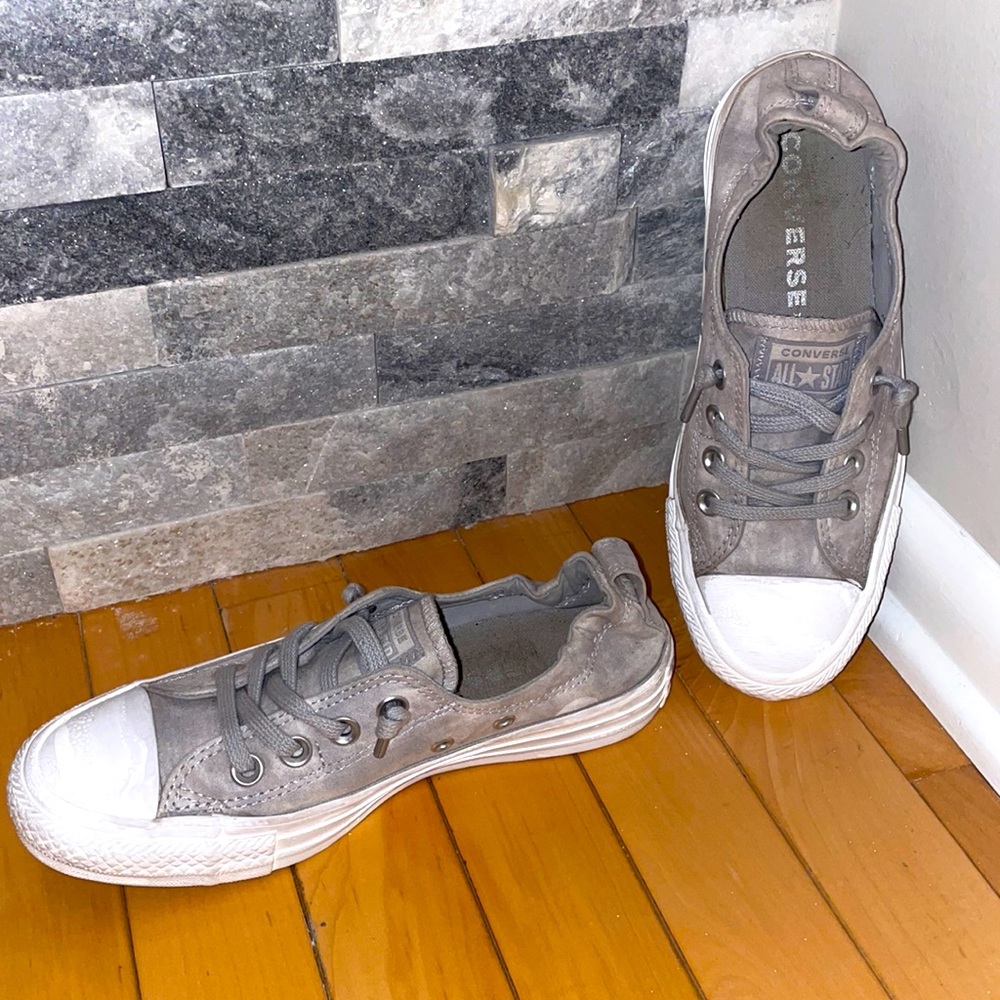 Women’s size 6 gray Converse slip on sneakers